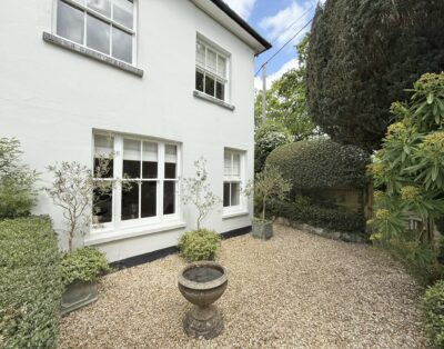 Tranquil Seaside Cottage – Sleeps 6