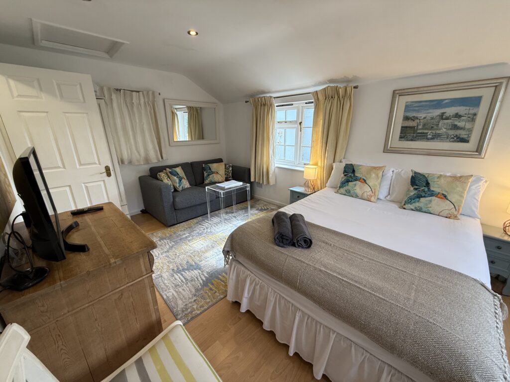 The Guesthouse Hideaway. Private guesthouse in Hordle. Sleeps 2 by NewFo.rest